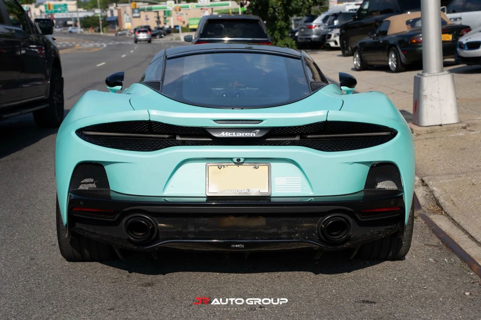 Used 2023 McLaren GT image 3