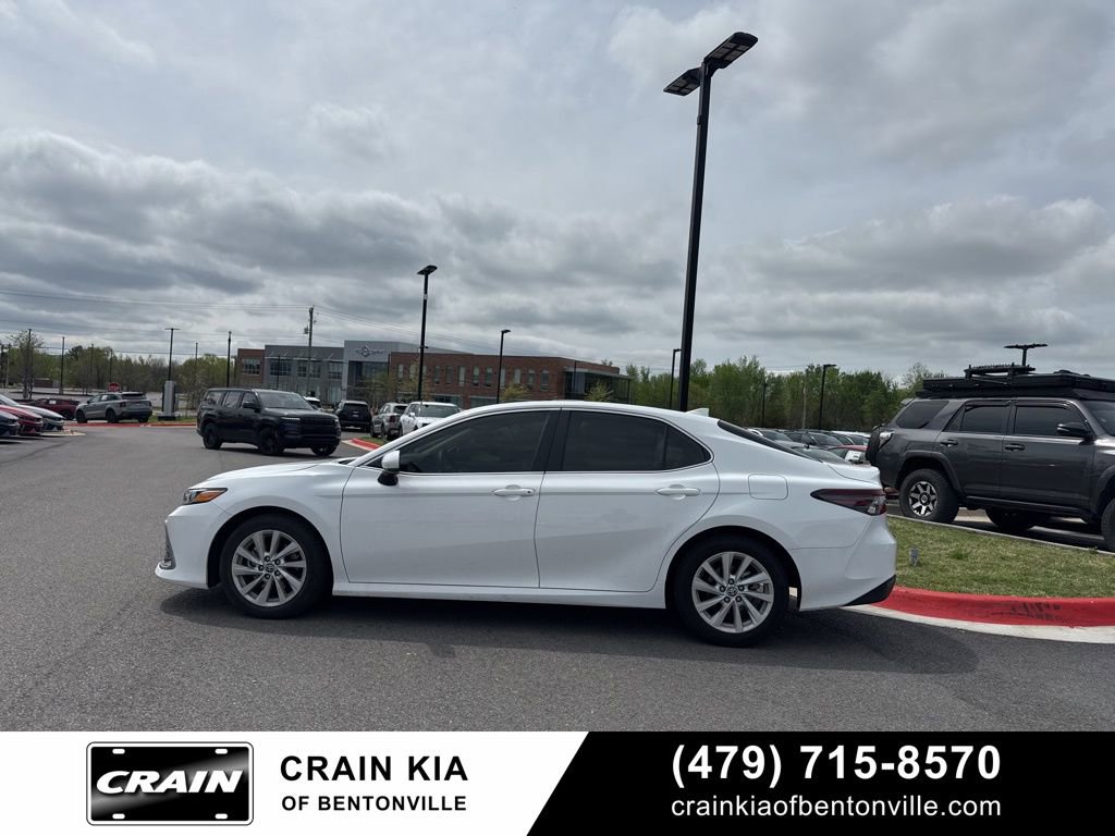 Used 2023 Toyota Camry LE FWD image 4