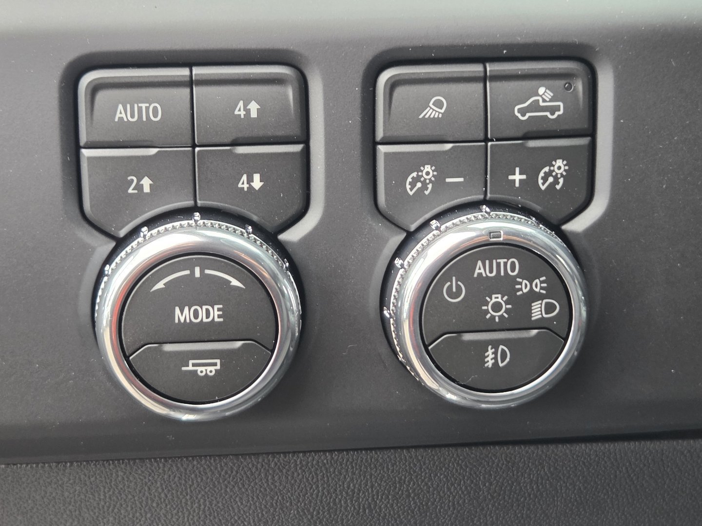 New 2026 GMC Sierra 1500 AT4 w/ AT4 Premium Package AWD/4WD image 33