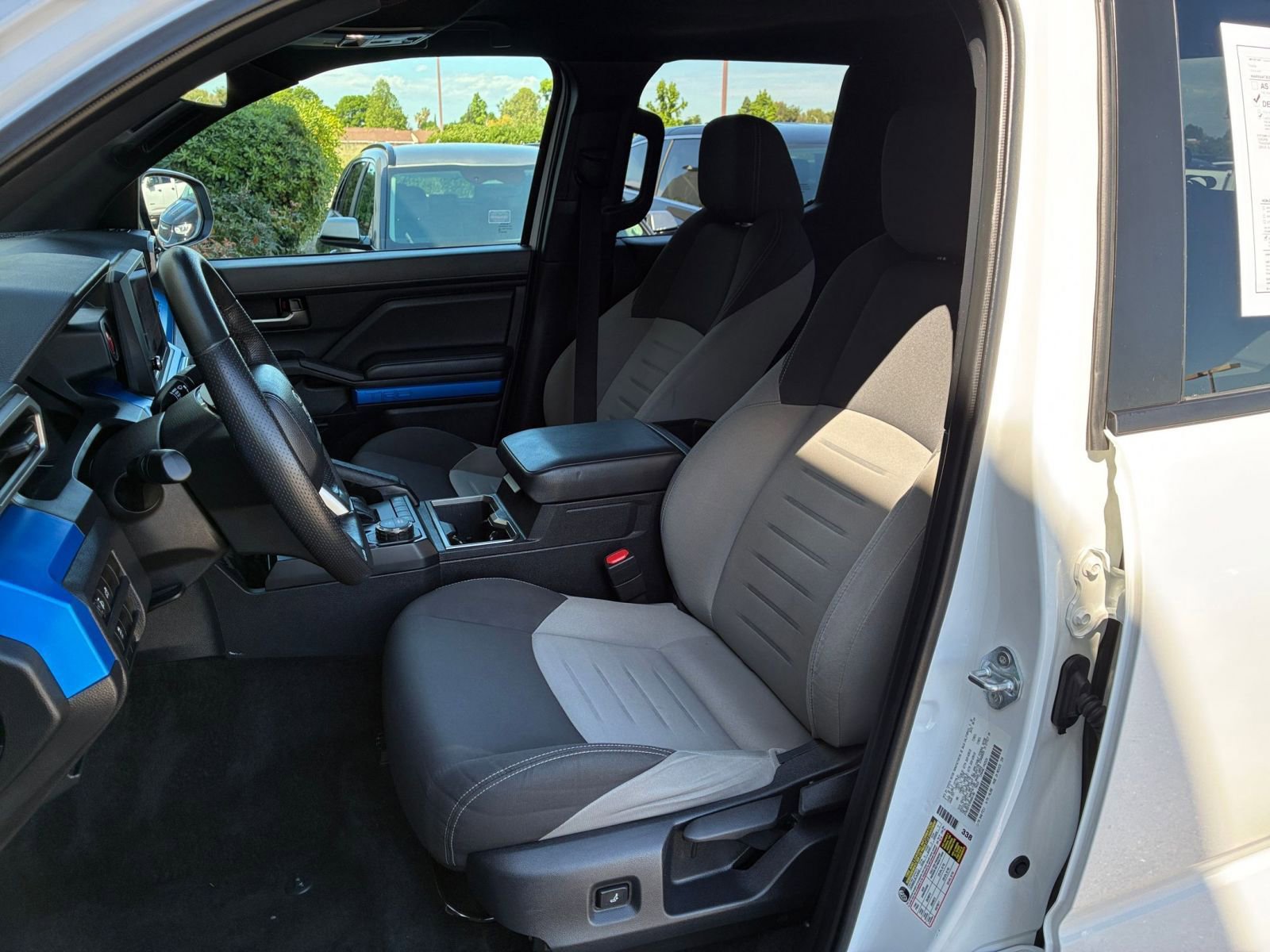 Used 2024 Toyota Tacoma TRD Sport image 36