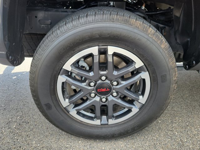 Used 2025 Toyota Tacoma Limited AWD/4WD image 7