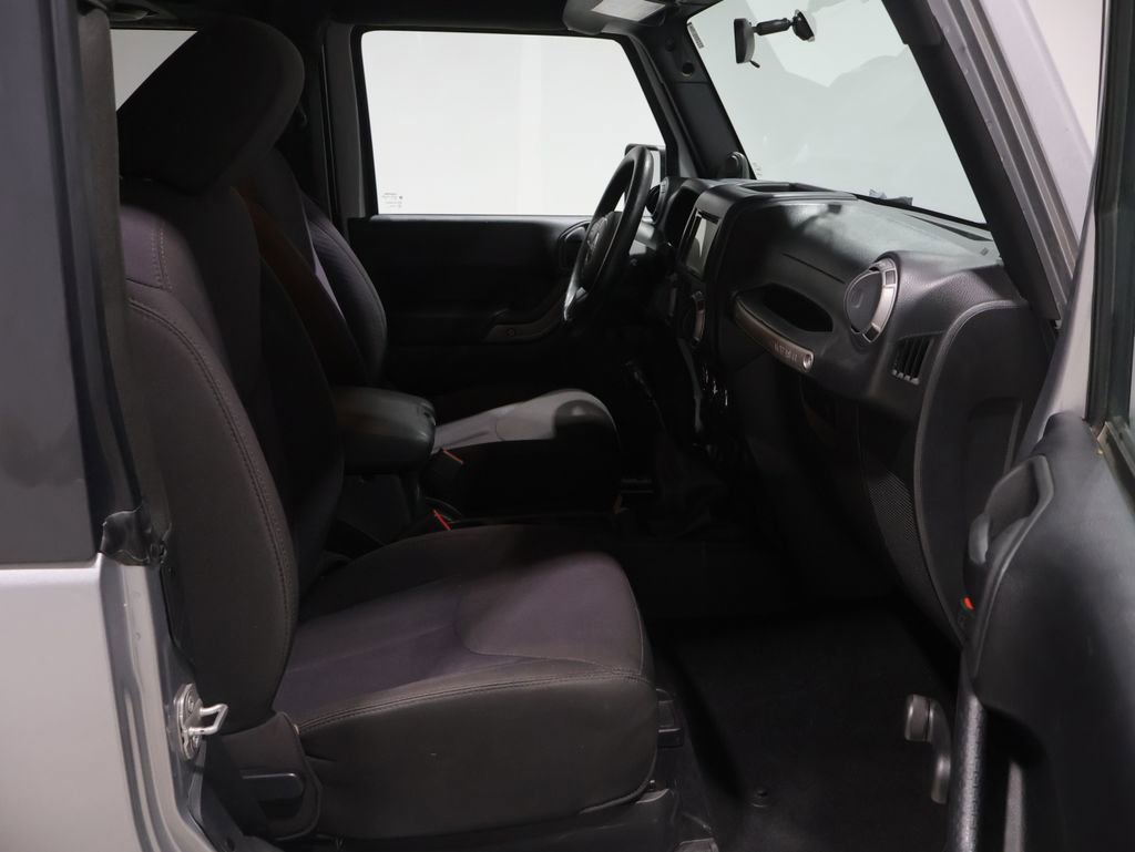 Used 2014 Jeep Wrangler Sport image 18