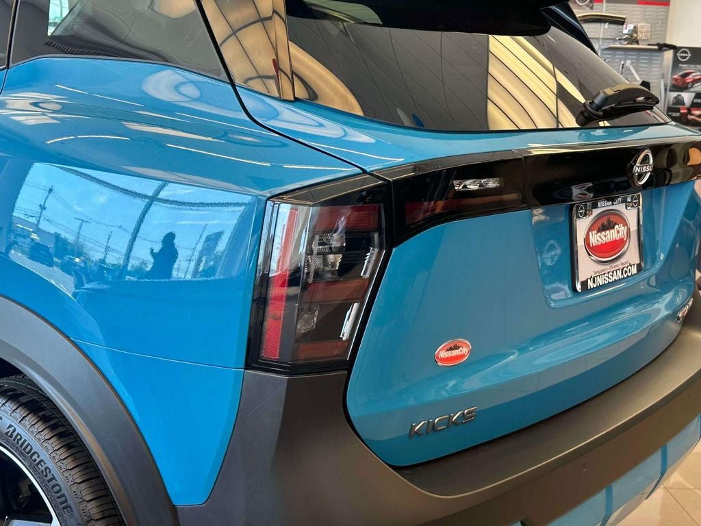 New 2026 Nissan Kicks SR w/ Illumination Package AWD/4WD image 12