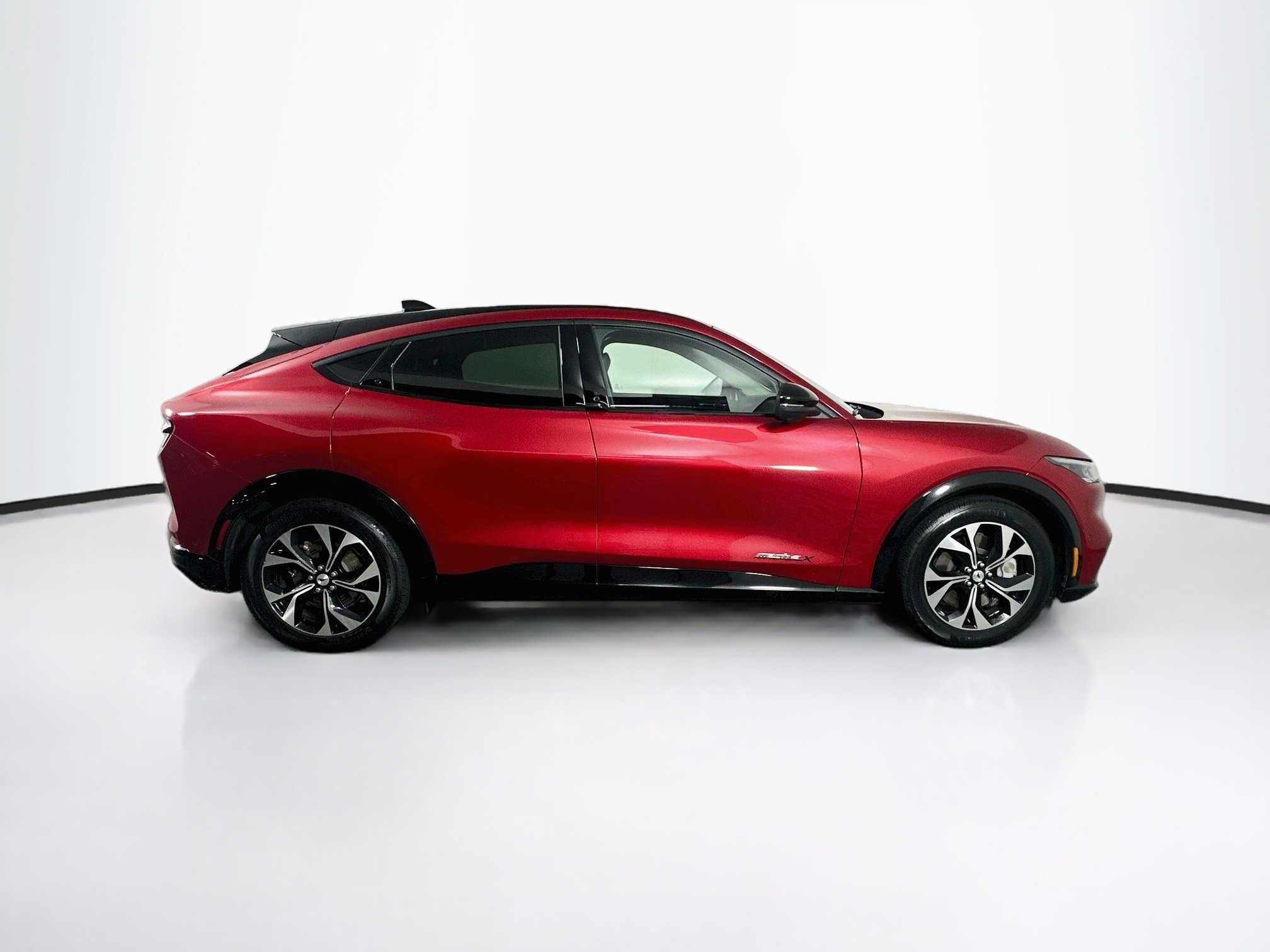 Used 2022 Ford Mustang Mach-E Premium RWD image 10
