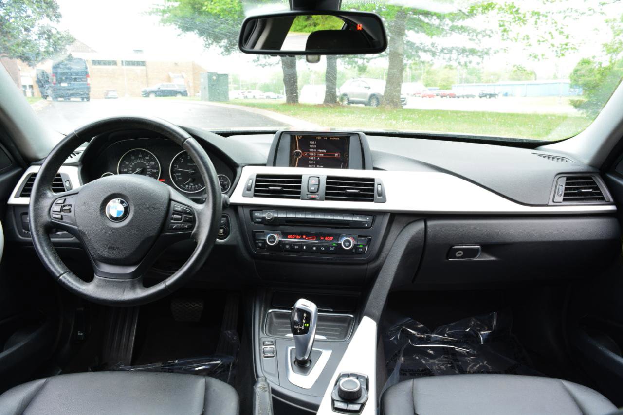 Used 2013 BMW 328i Sedan RWD image 18