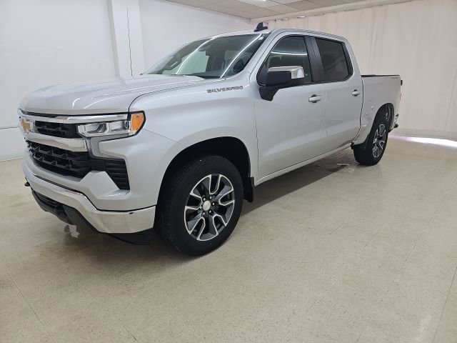 Used 2022 Chevrolet Silverado 1500 LT AWD/4WD image 27
