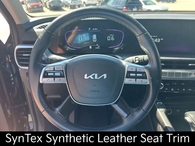 Used 2025 Kia Telluride S FWD image 22