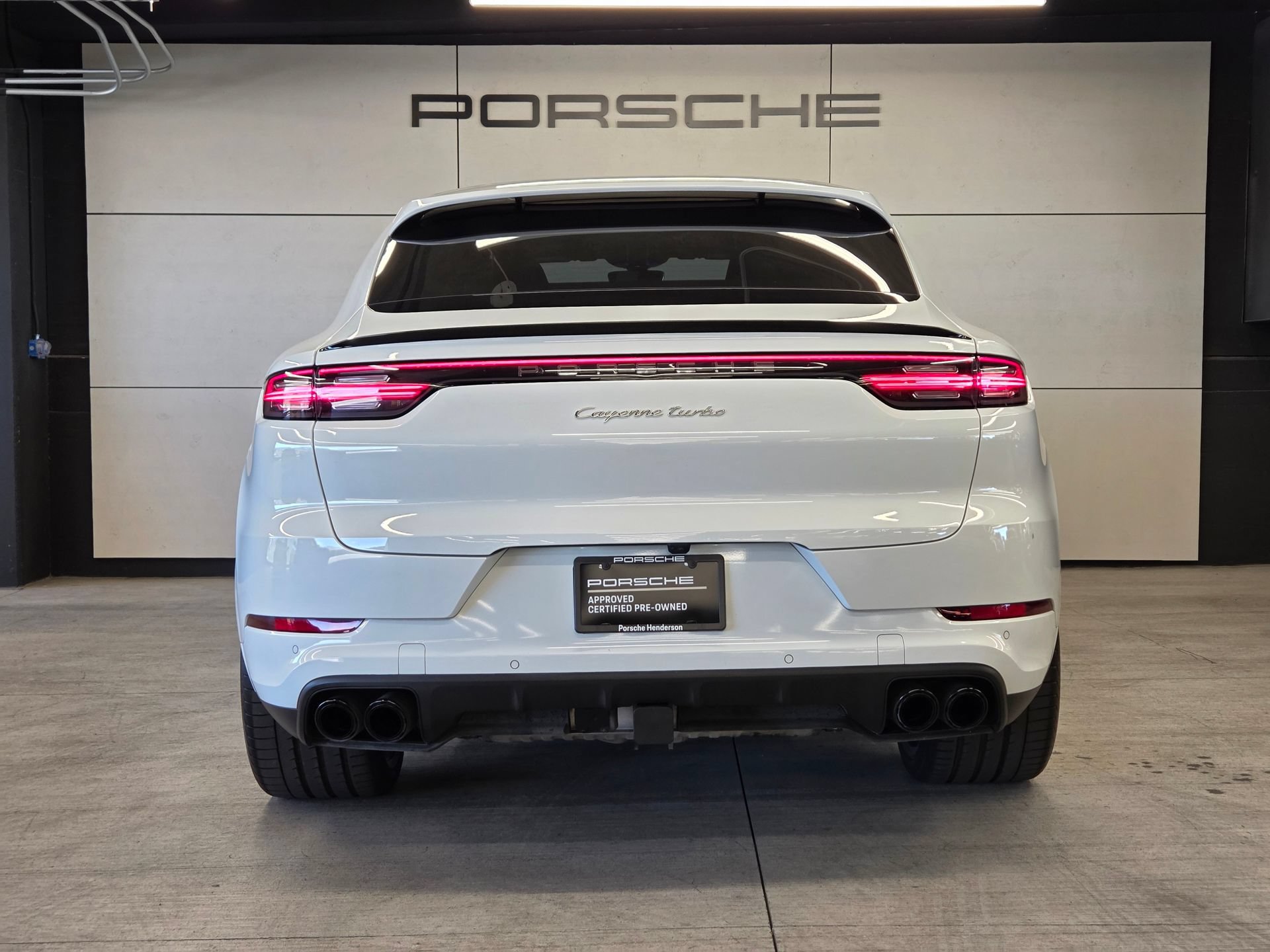 Certified 2023 Porsche Cayenne Turbo AWD/4WD image 7