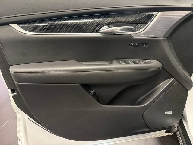 Certified 2023 Cadillac XT6 Premium Luxury w/ Technology Package FWD image 10