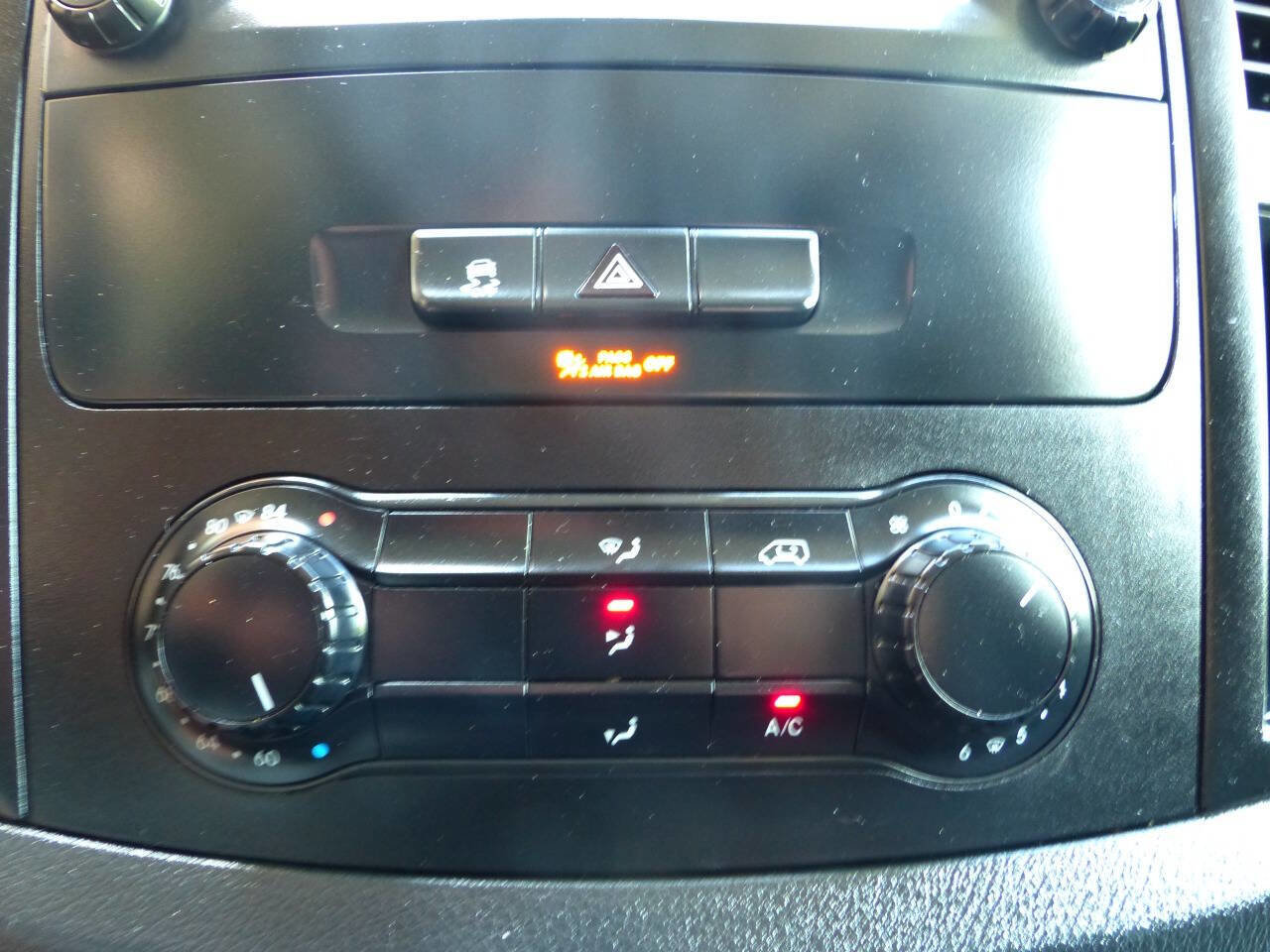 Used 2022 Mercedes-Benz Metris image 32