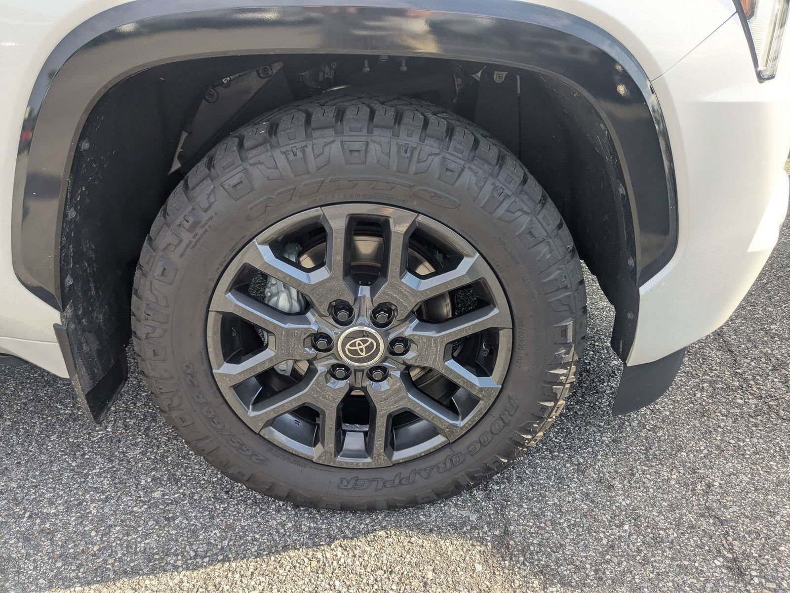 Used 2024 Toyota Sequoia Platinum AWD/4WD image 11