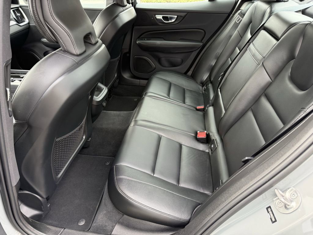 Certified 2024 Volvo S60 B5 Core image 11