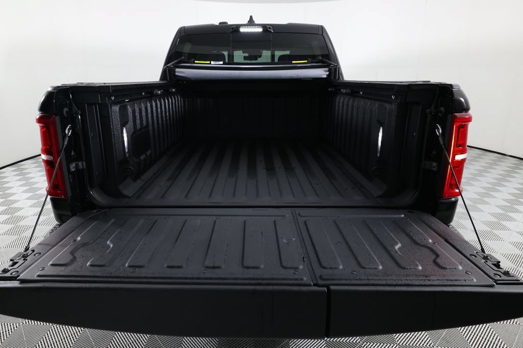 Used 2026 RAM 1500 Limited AWD/4WD image 9