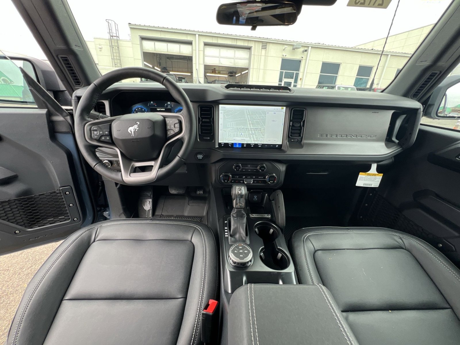 New 2025 Ford Bronco Badlands w/ Sasquatch Package image 23