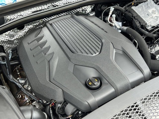 New 2025 Porsche Macan image 50