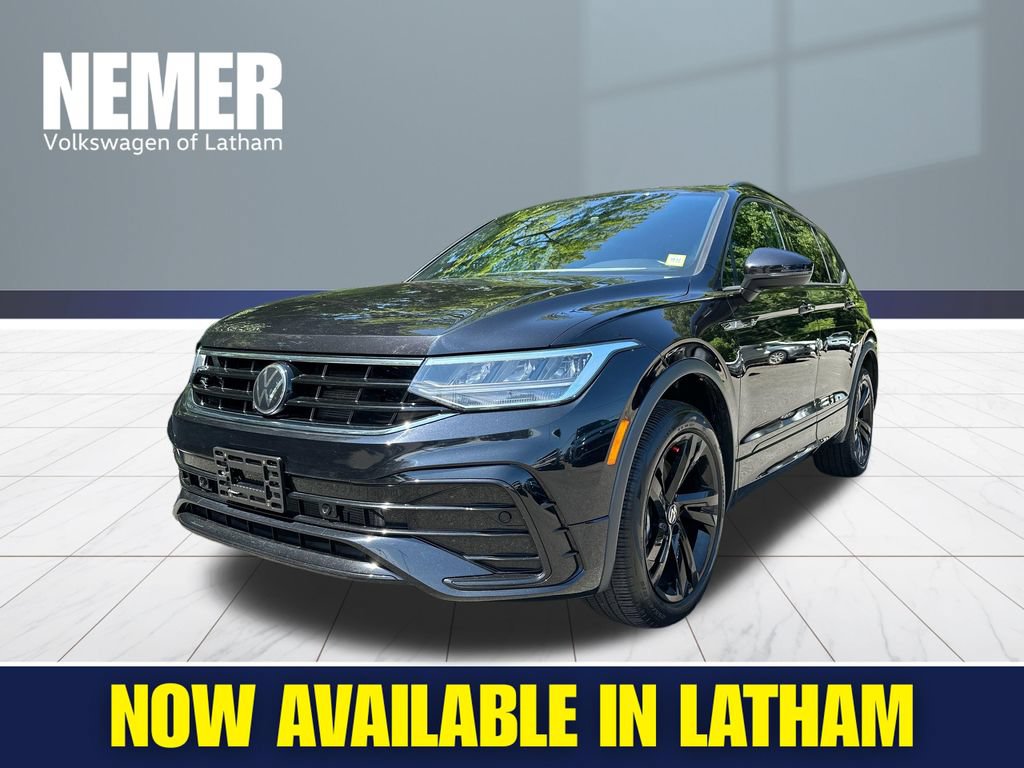 Certified 2024 Volkswagen Tiguan SE R-Line