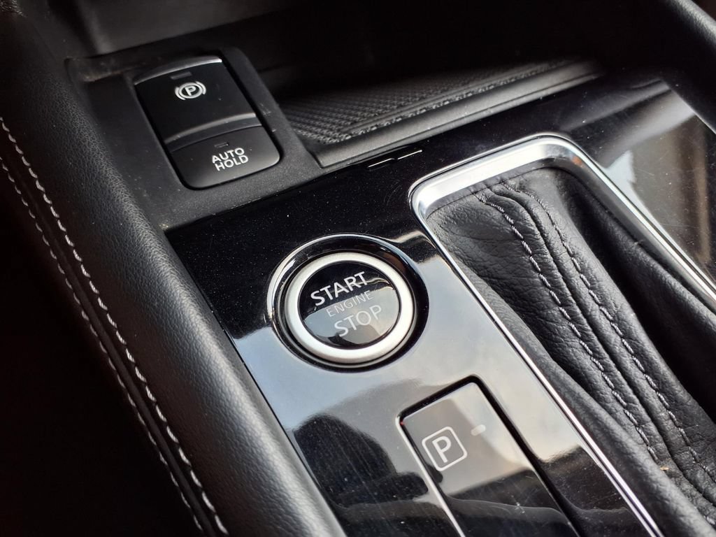 Used 2022 Nissan Kicks SV FWD image 11