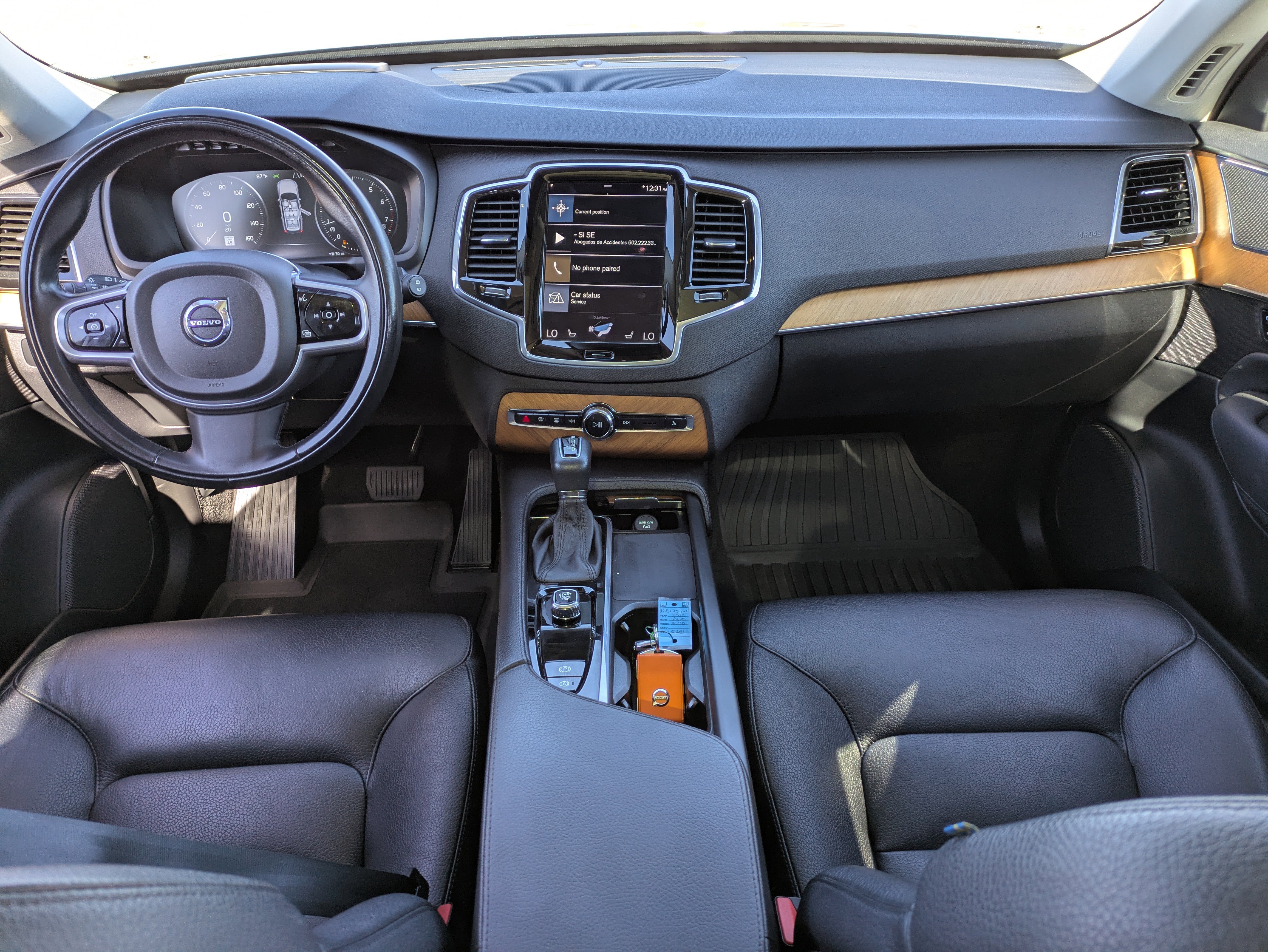 Used 2022 Volvo XC90 T5 Momentum w/ Advanced Package image 16