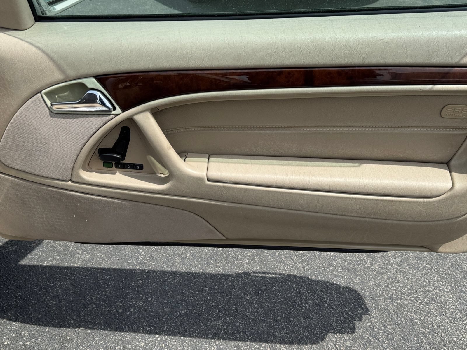 Used 1997 Mercedes-Benz SL 320 image 9