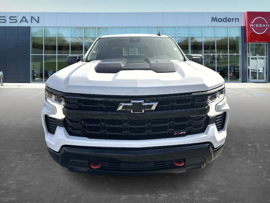 Used 2025 Chevrolet Silverado 1500 LT Trail Boss w/ Convenience Package II image 2