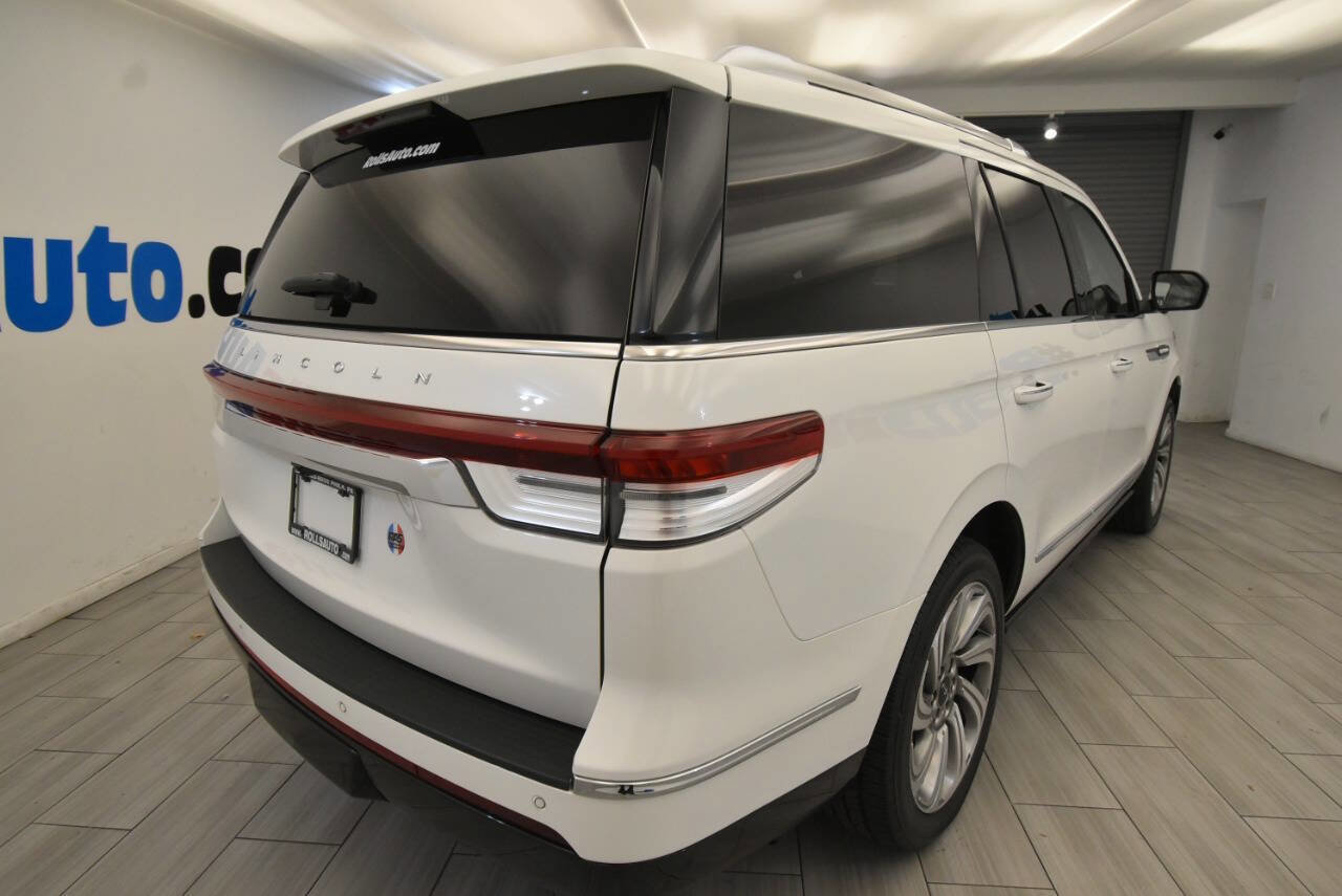 Used 2022 Lincoln Navigator Reserve image 5