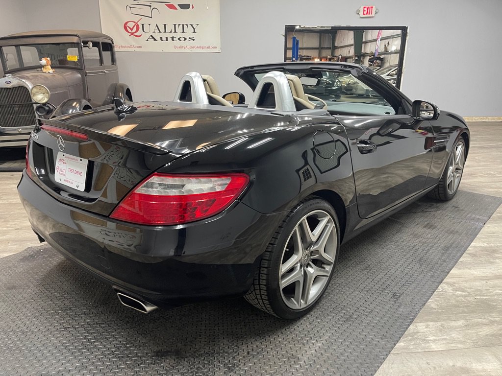 Used 2013 Mercedes-Benz SLK 250 image 7