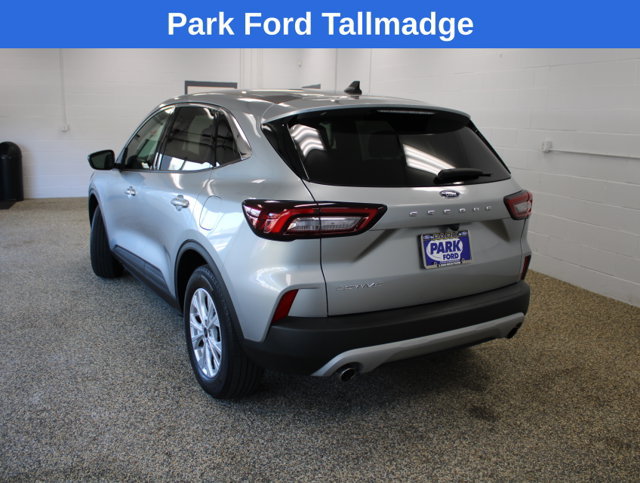 Used 2024 Ford Escape Active FWD image 3