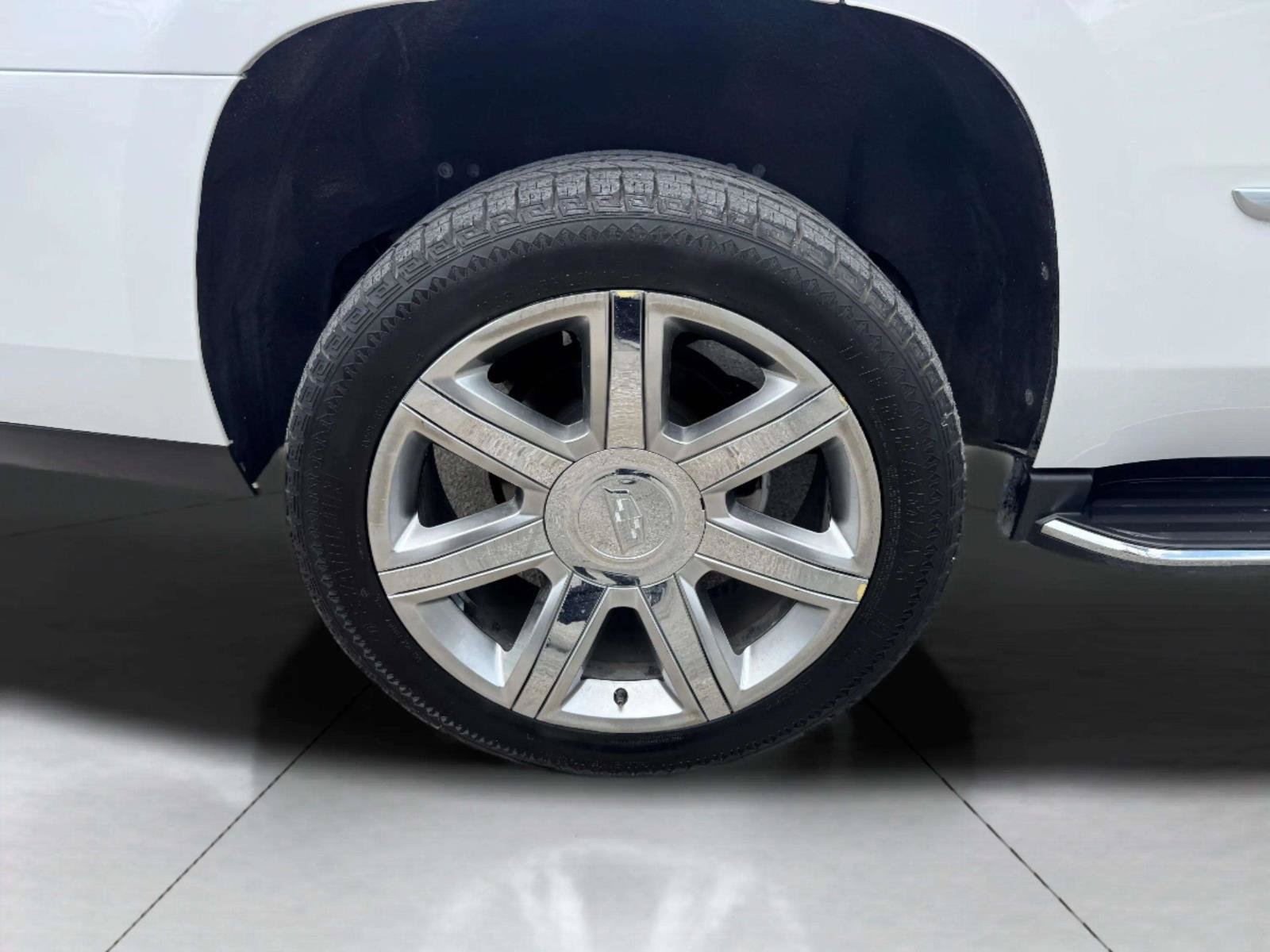 Used 2020 Cadillac Escalade Premium Luxury AWD/4WD image 64