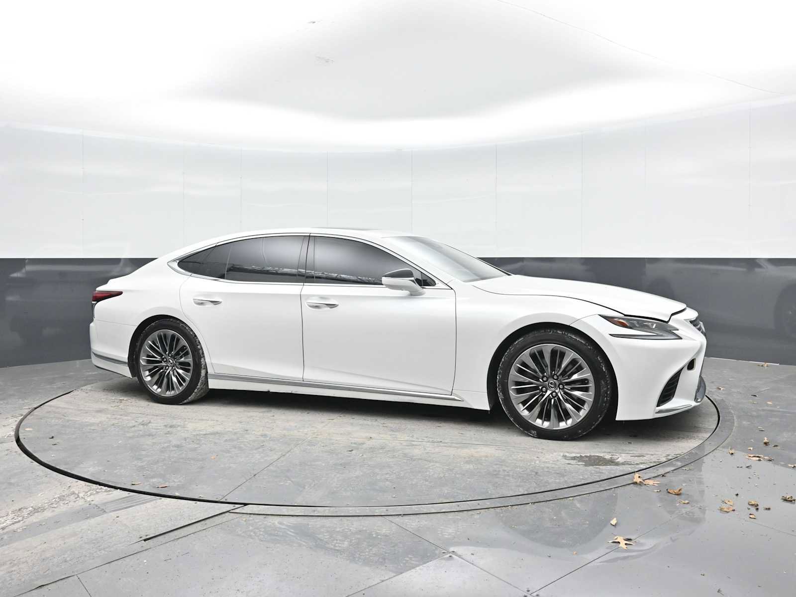 Used 2019 Lexus LS 500 w/ Interior Upgrade Package image 9