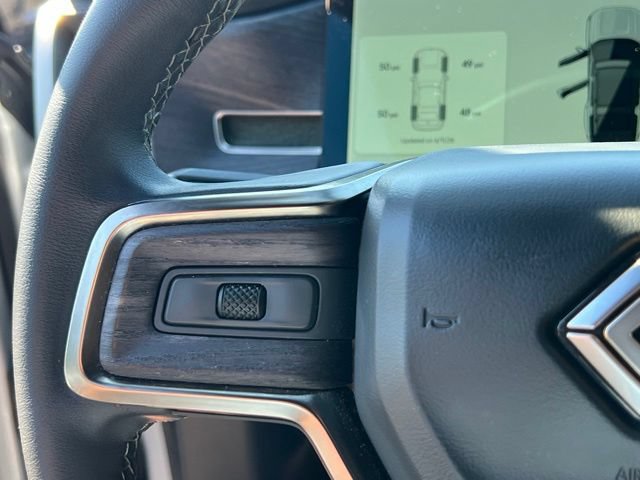 Used 2024 Rivian R1S Adventure AWD/4WD image 20
