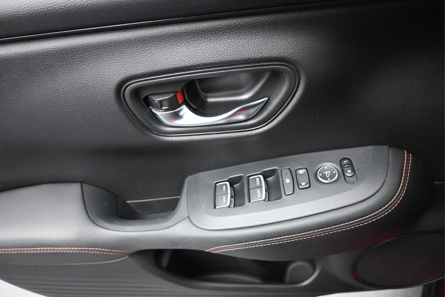 Used 2023 Honda HR-V Sport image 12