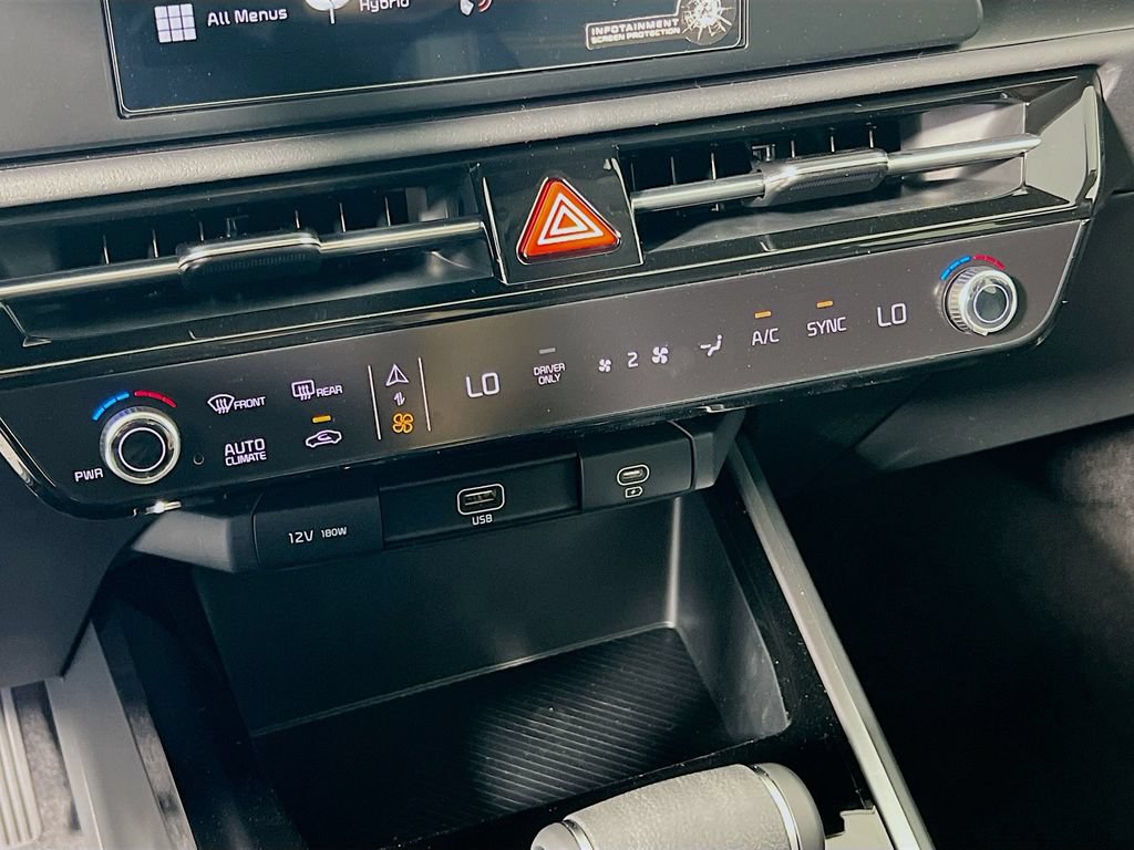New 2026 Kia Niro LX FWD image 13