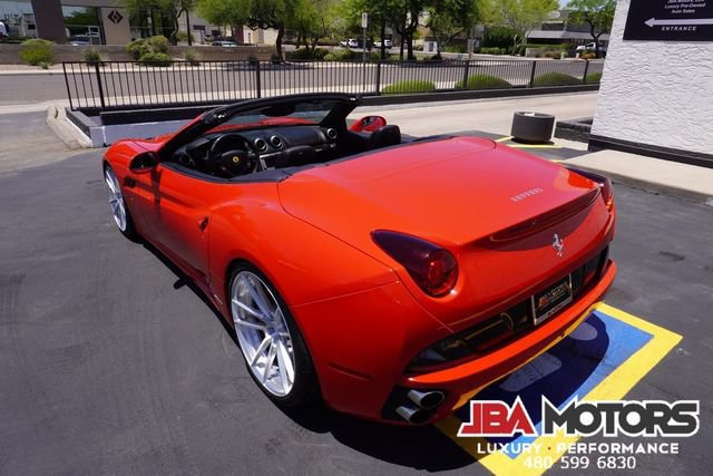 Used 2014 Ferrari California RWD image 71