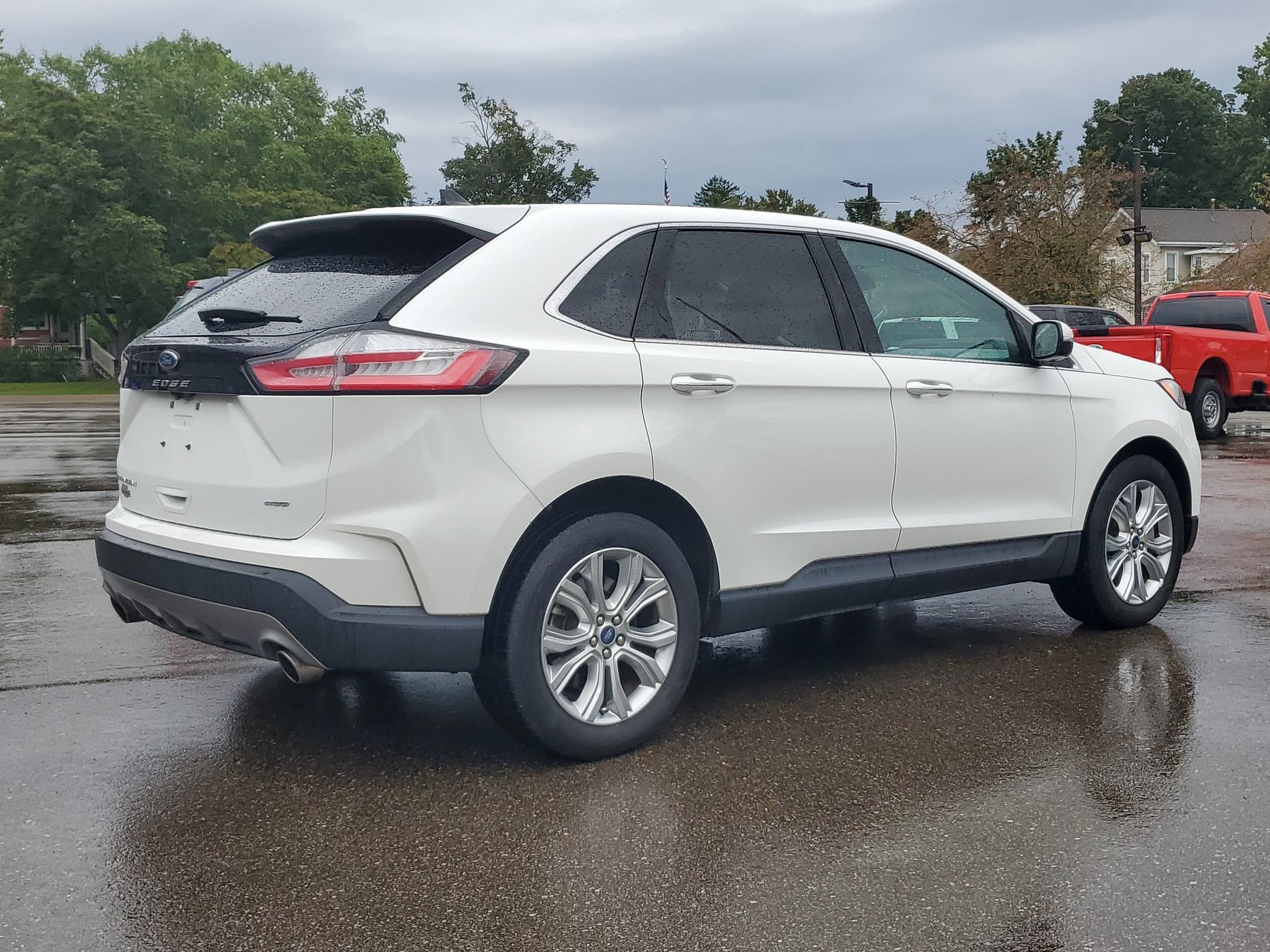 Used 2021 Ford Edge Titanium AWD/4WD image 4