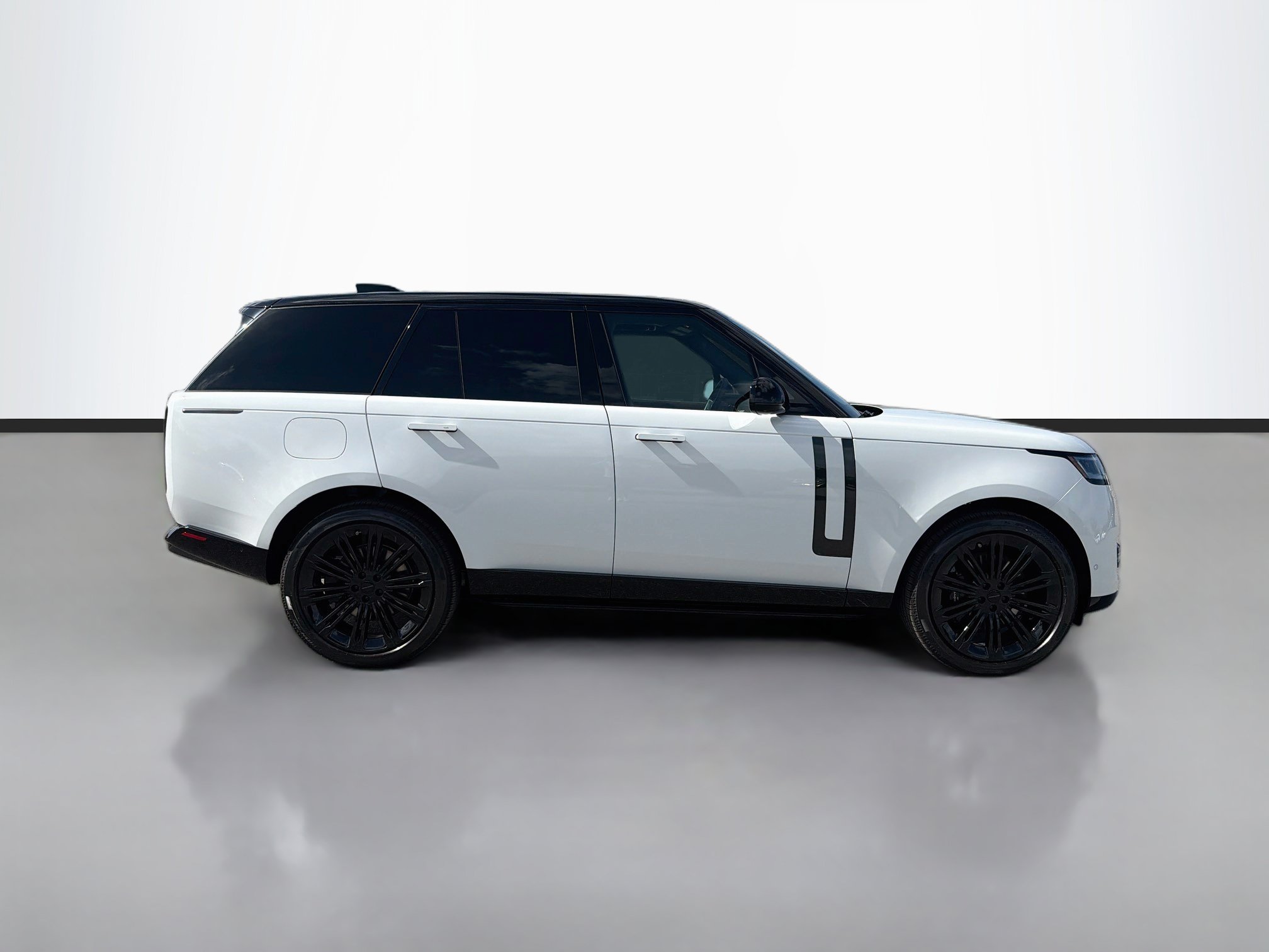 New 2026 Land Rover Range Rover SE AWD/4WD image 2