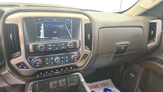 Used 2017 GMC Sierra 2500 Denali w/ Duramax Plus Package AWD/4WD image 16