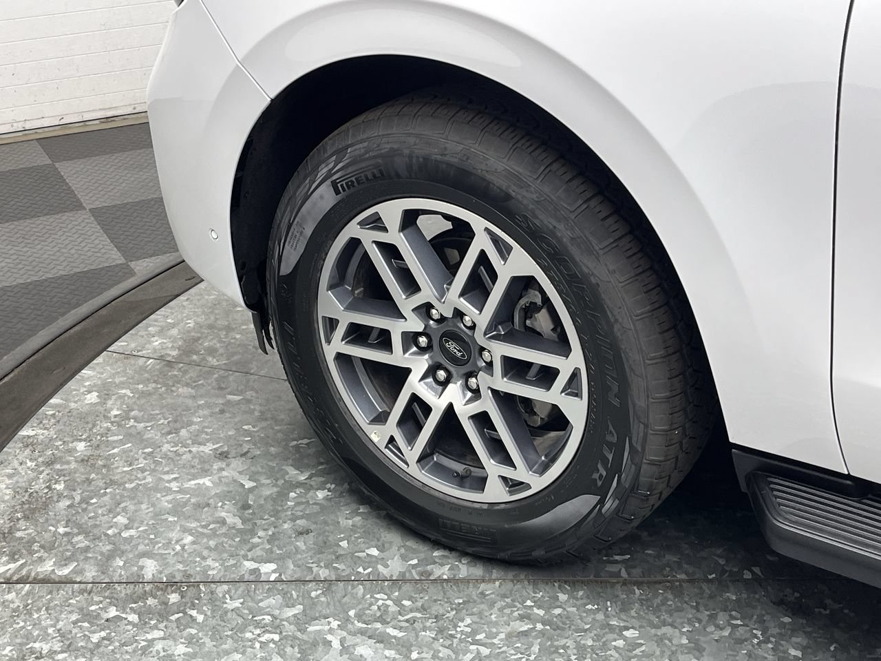Certified 2025 Ford Expedition Active AWD/4WD image 39
