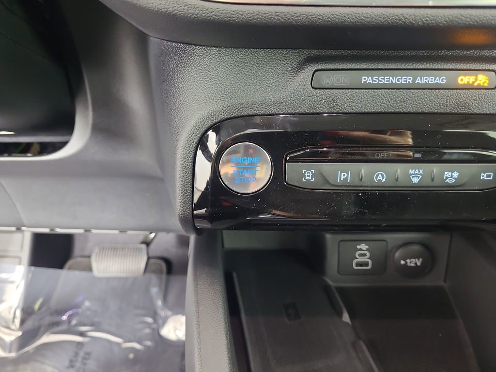 Used 2026 Ford Escape Platinum w/ Premium Technology Package AWD/4WD image 12