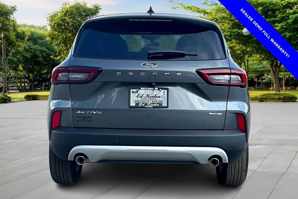 New 2025 Ford Escape Active w/ Active Premium Tech Pack image 4