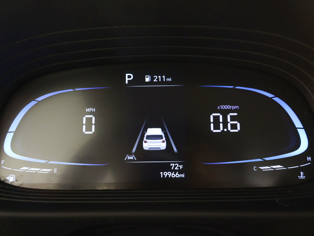 Certified 2024 Hyundai Venue SEL FWD image 33
