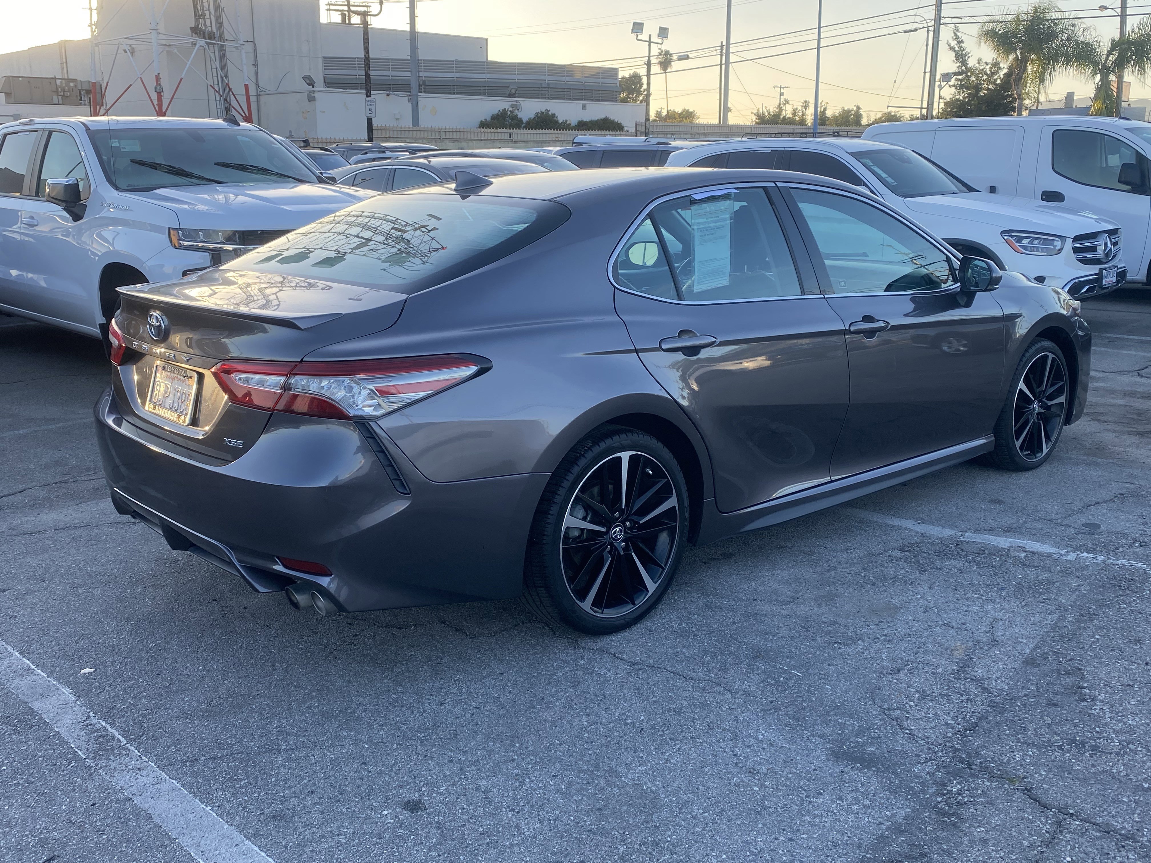 Used 2019 Toyota Camry XSE FWD image 7