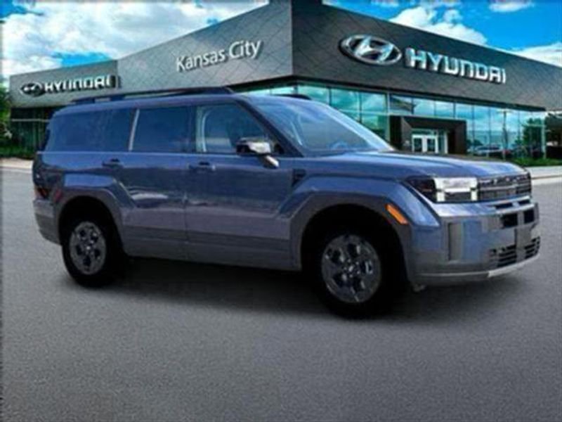 Used 2025 Hyundai Santa Fe XRT image 2