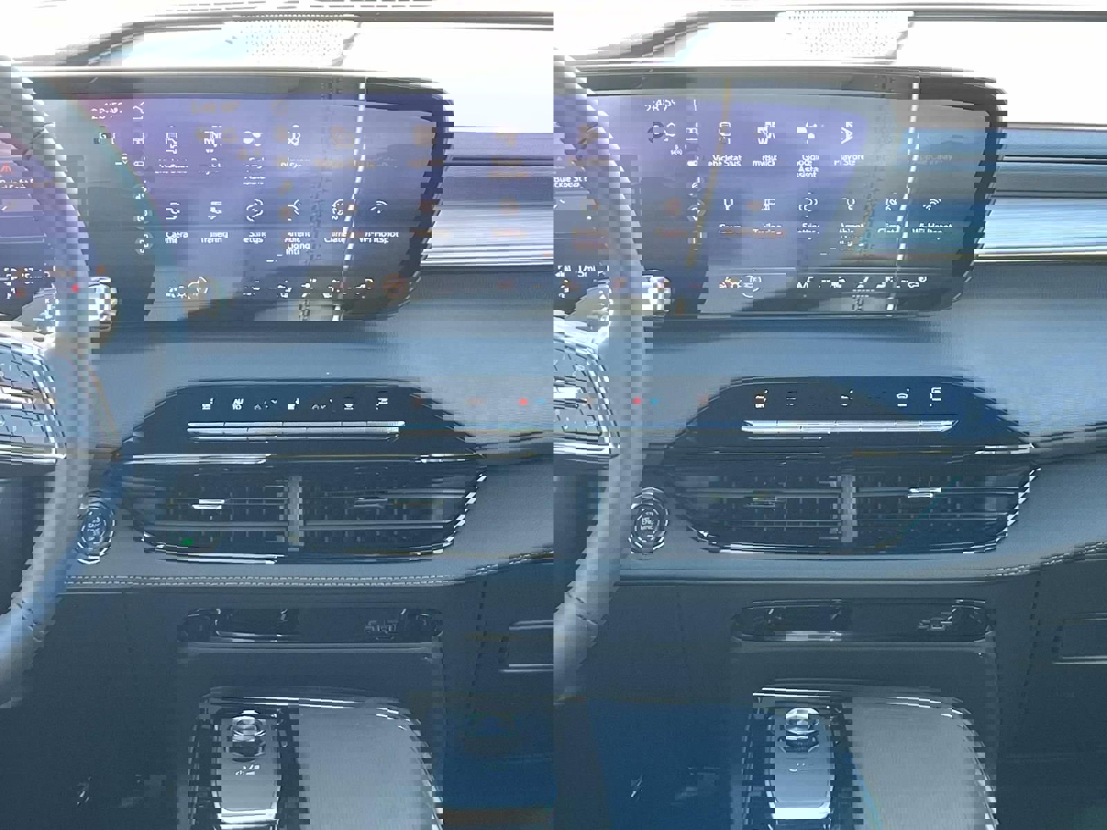 New 2026 Buick Enclave Preferred w/ Power Package image 16