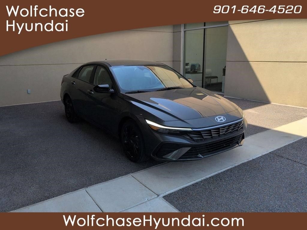 New 2026 Hyundai Elantra Sport FWD image 4