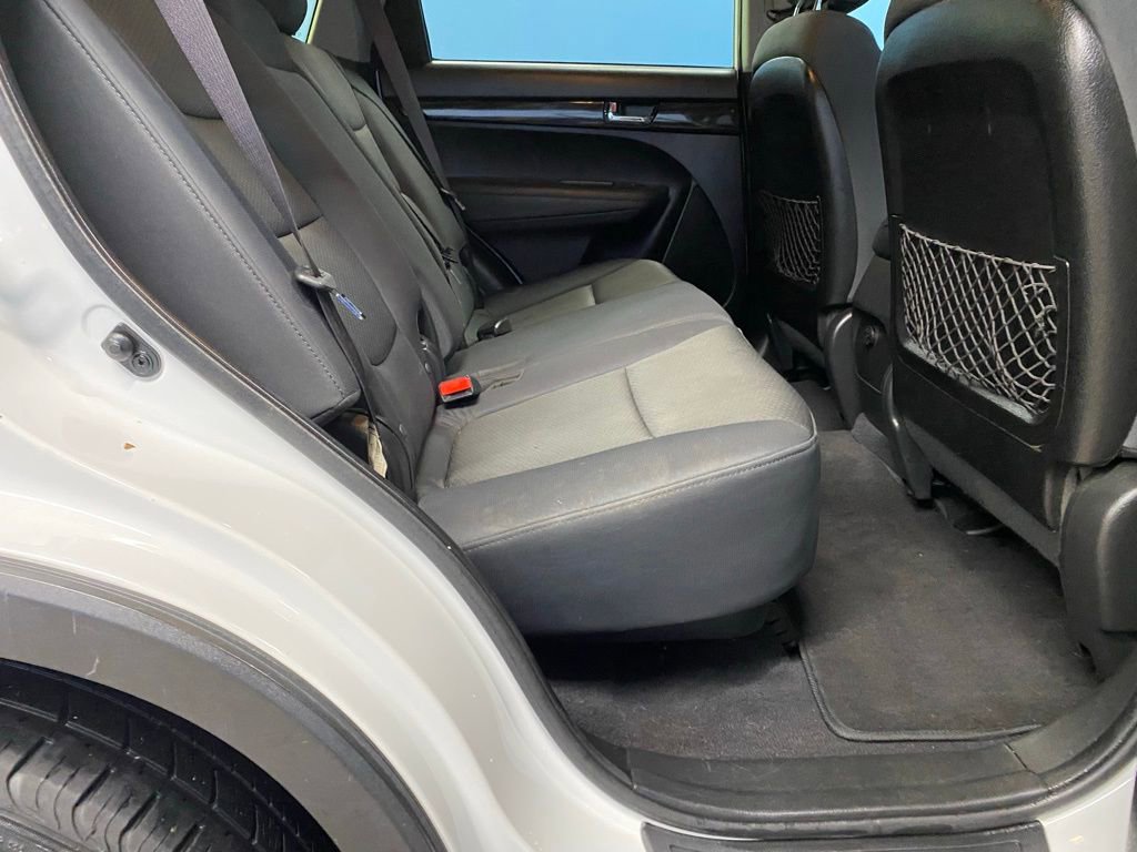 Used 2012 Kia Sorento LX image 42