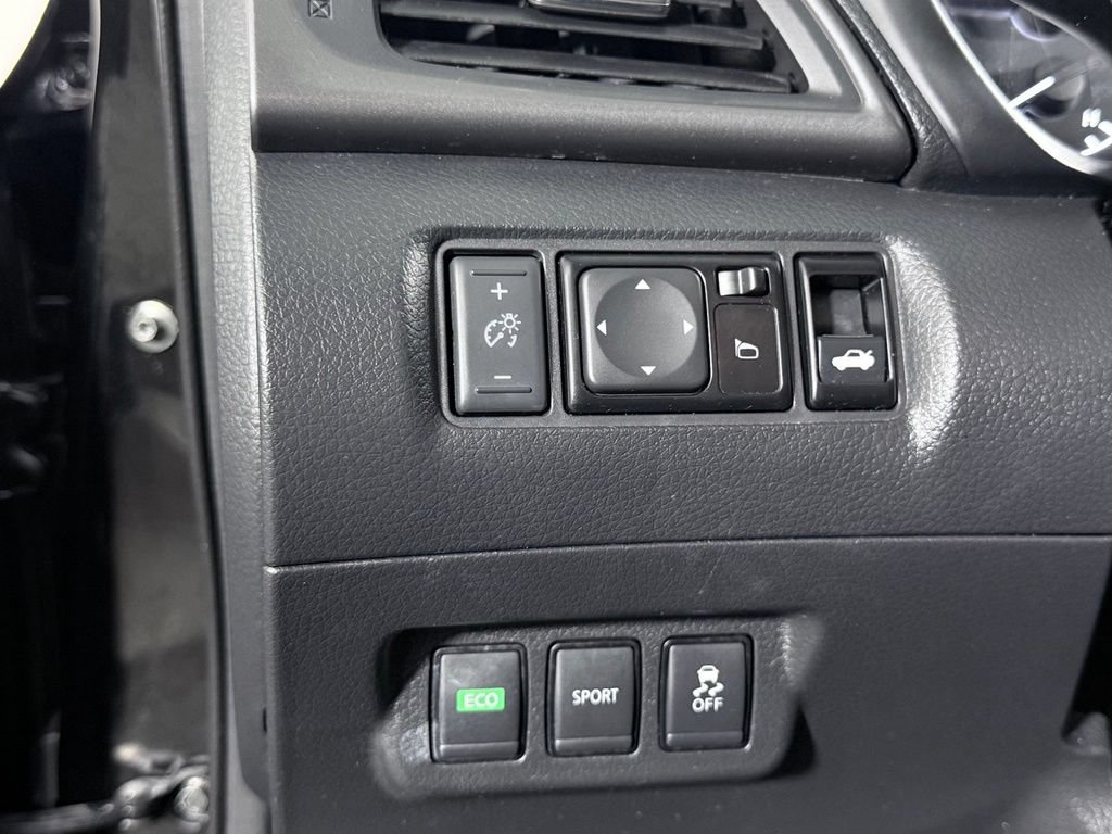 Used 2018 Nissan Sentra NISMO FWD image 20