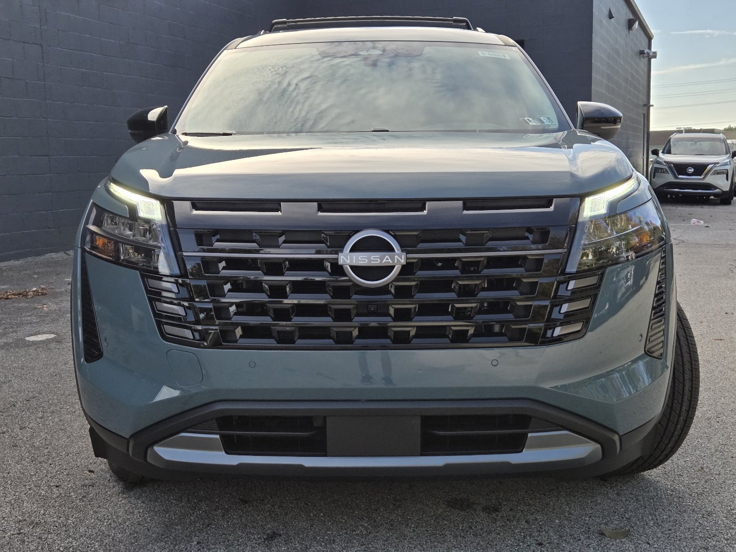 New 2026 Nissan Pathfinder SL AWD/4WD image 13