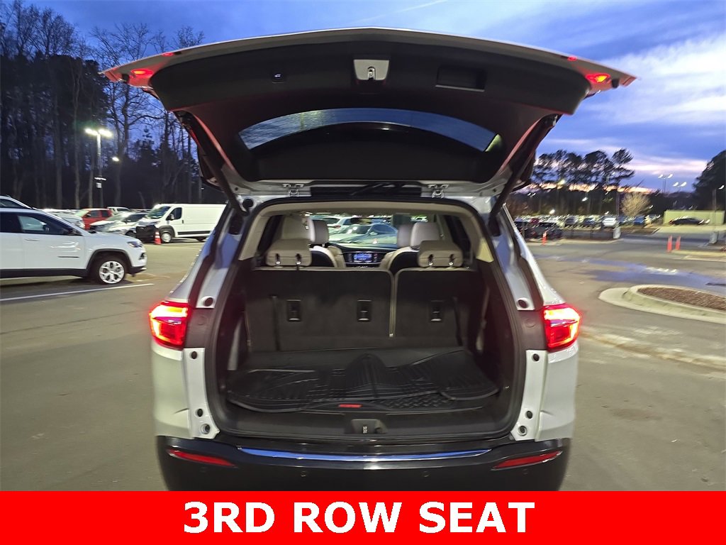 Used 2020 Buick Enclave Essence w/ Sport Touring Edition image 14