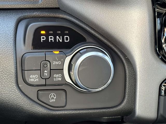 New 2026 RAM 1500 Express AWD/4WD image 19