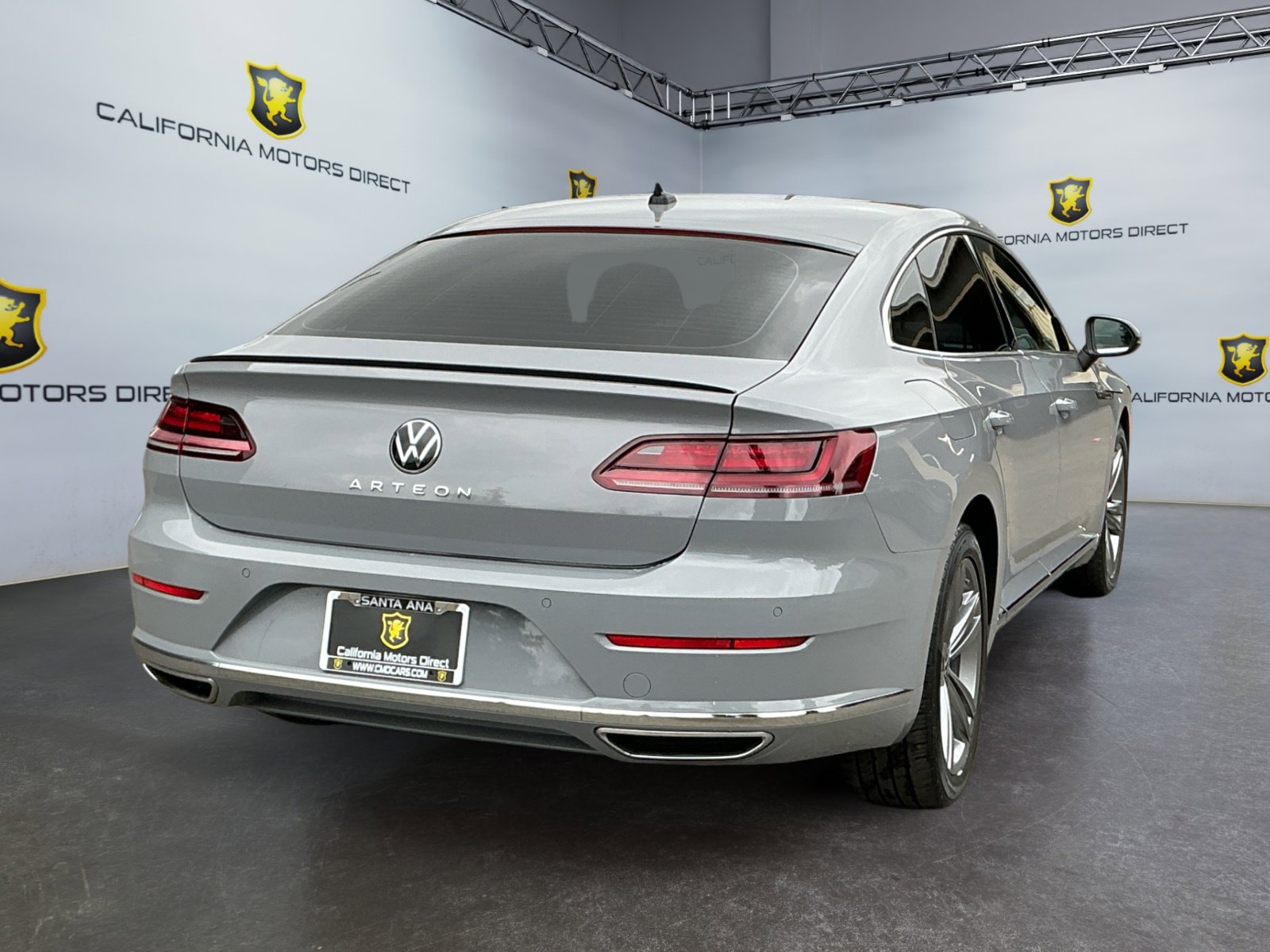 Used 2023 Volkswagen Arteon SE image 5